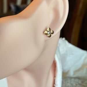 Cloverleaf Gold Earrings NEW